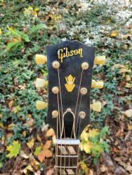 [1963 Gibson Hummingbird Headstock]